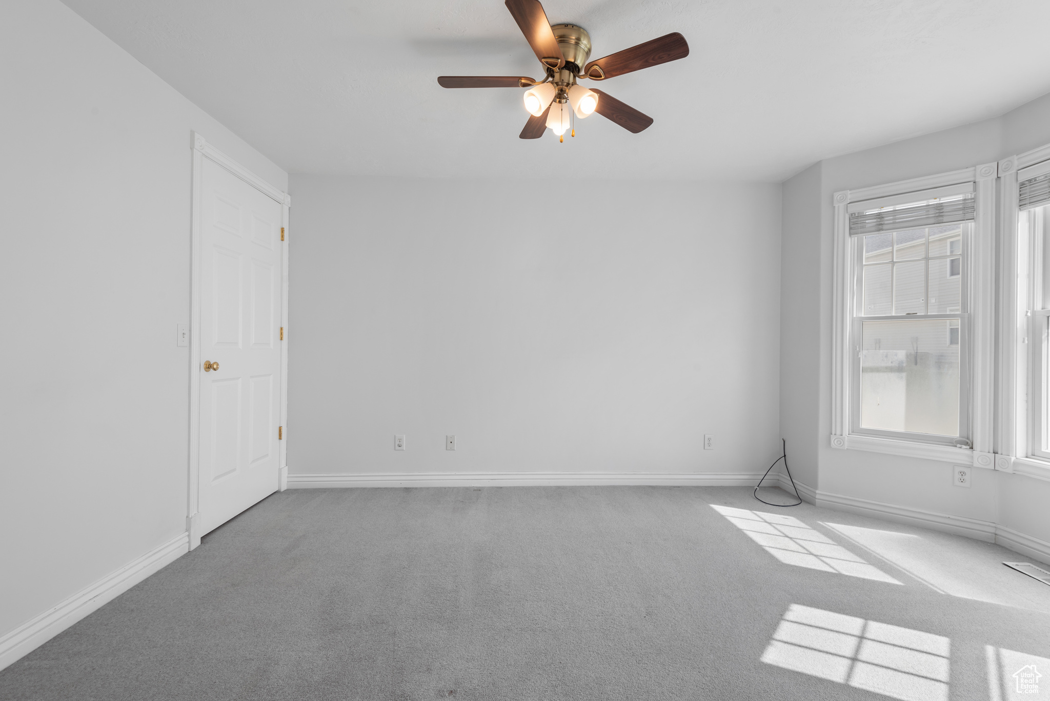 FIVE STAR CONDO - Residential