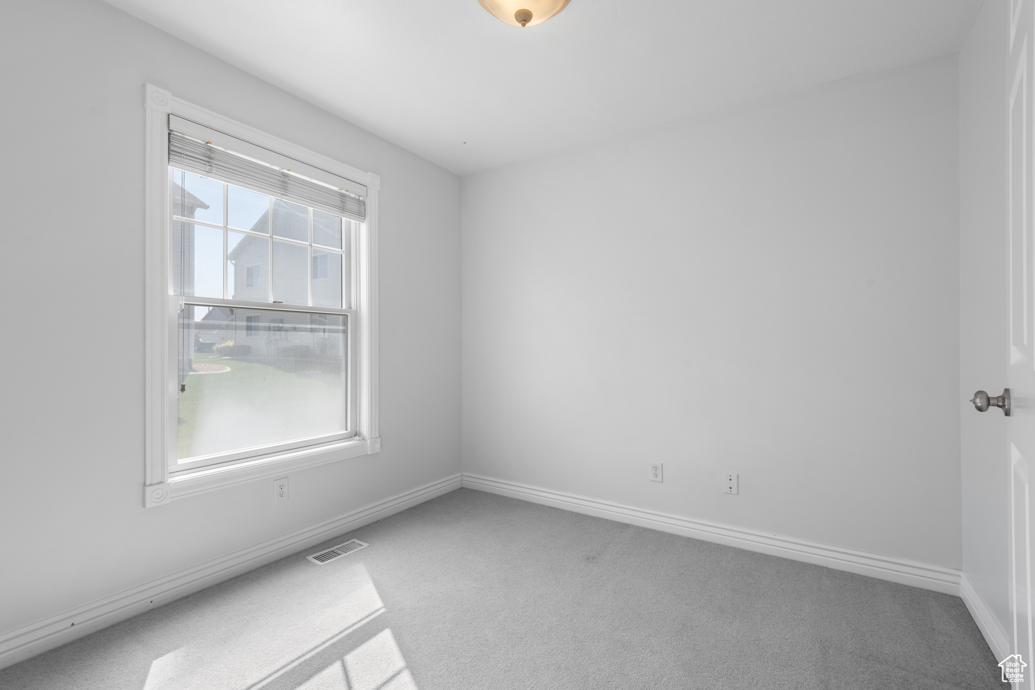FIVE STAR CONDO - Residential