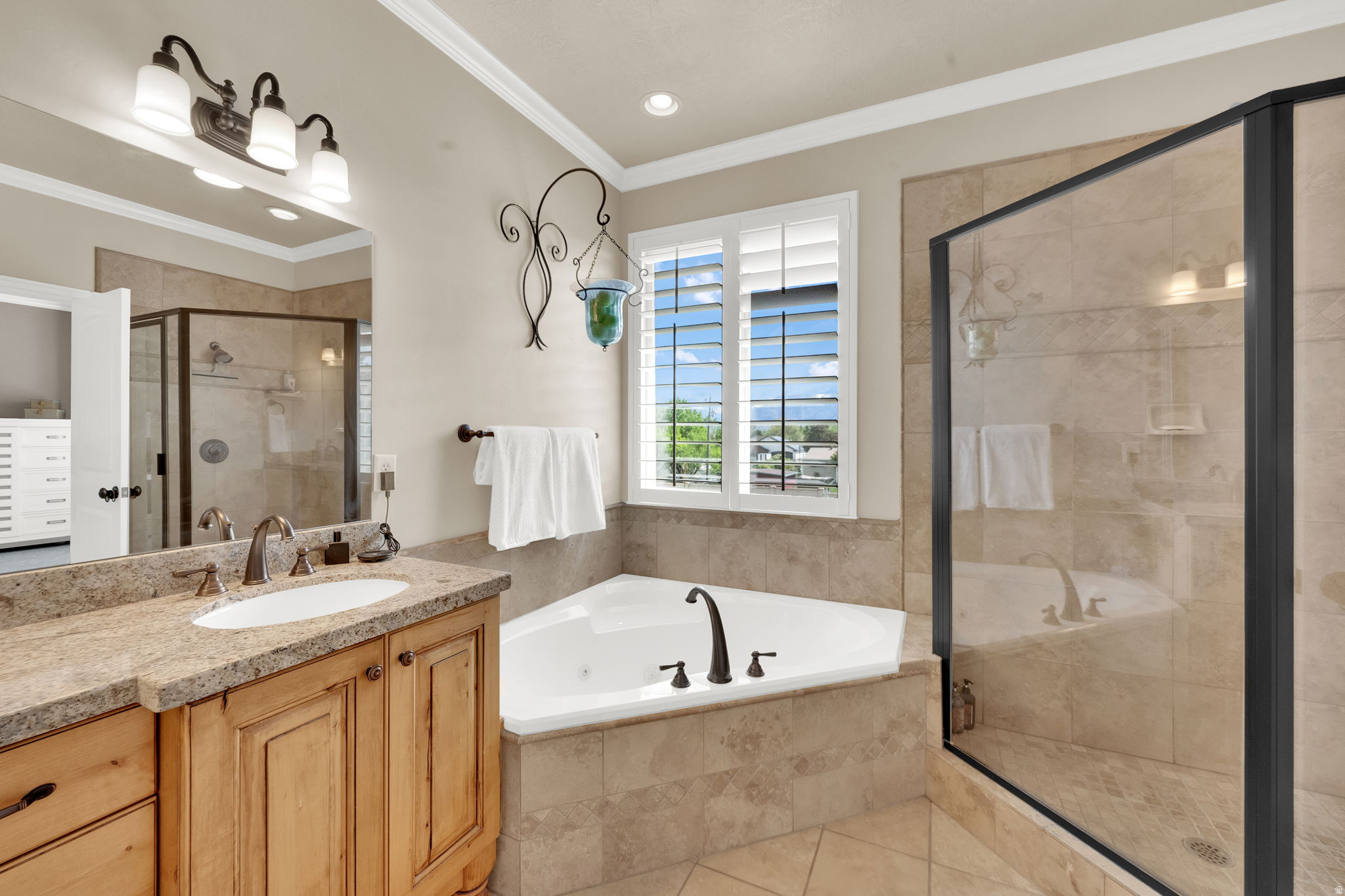 ROYAL MEADOWS ESTATE - Residential