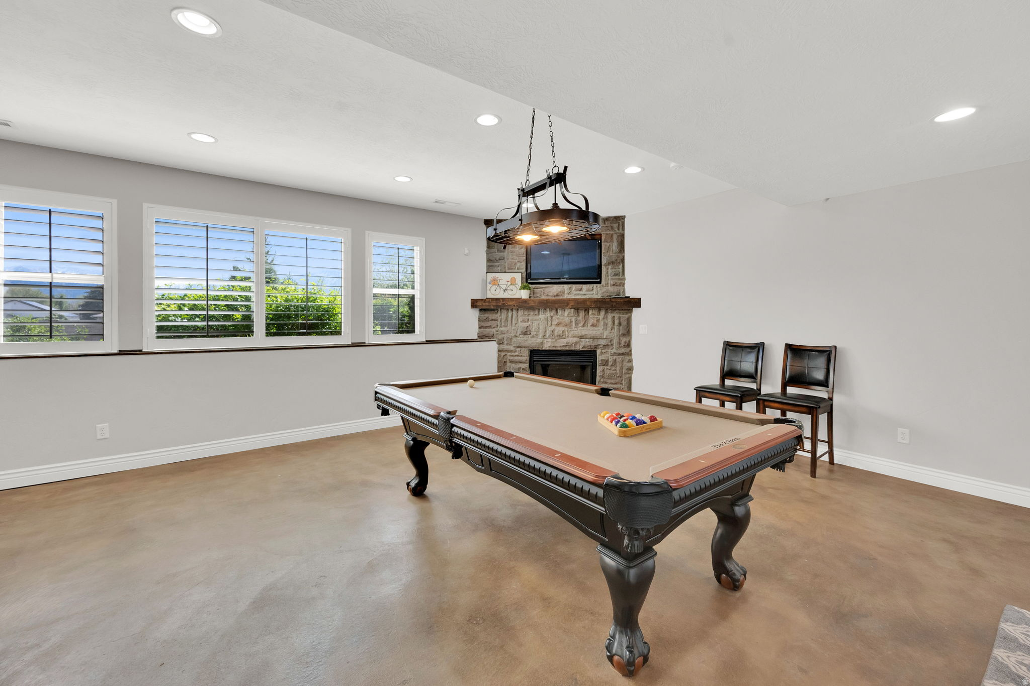 ROYAL MEADOWS ESTATE - Residential