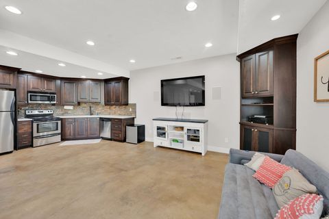 Tiny photo for 10257 S MCKINLEY PARK LN, South Jordan, UT 84095 (MLS # 2151021)
