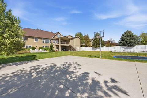Tiny photo for 10257 S MCKINLEY PARK LN, South Jordan, UT 84095 (MLS # 2151021)