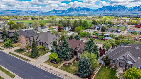 Tiny photo for 10257 S MCKINLEY PARK LN, South Jordan, UT 84095 (MLS # 2151021)