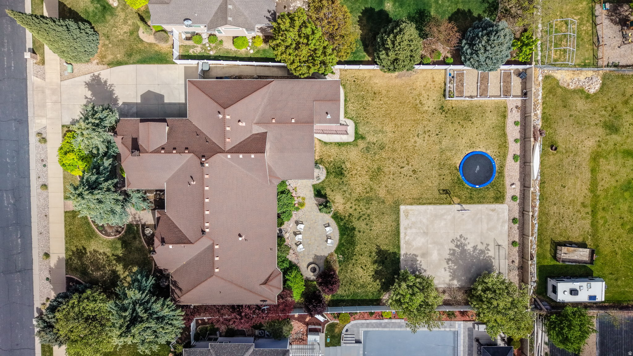 ROYAL MEADOWS ESTATE - Residential