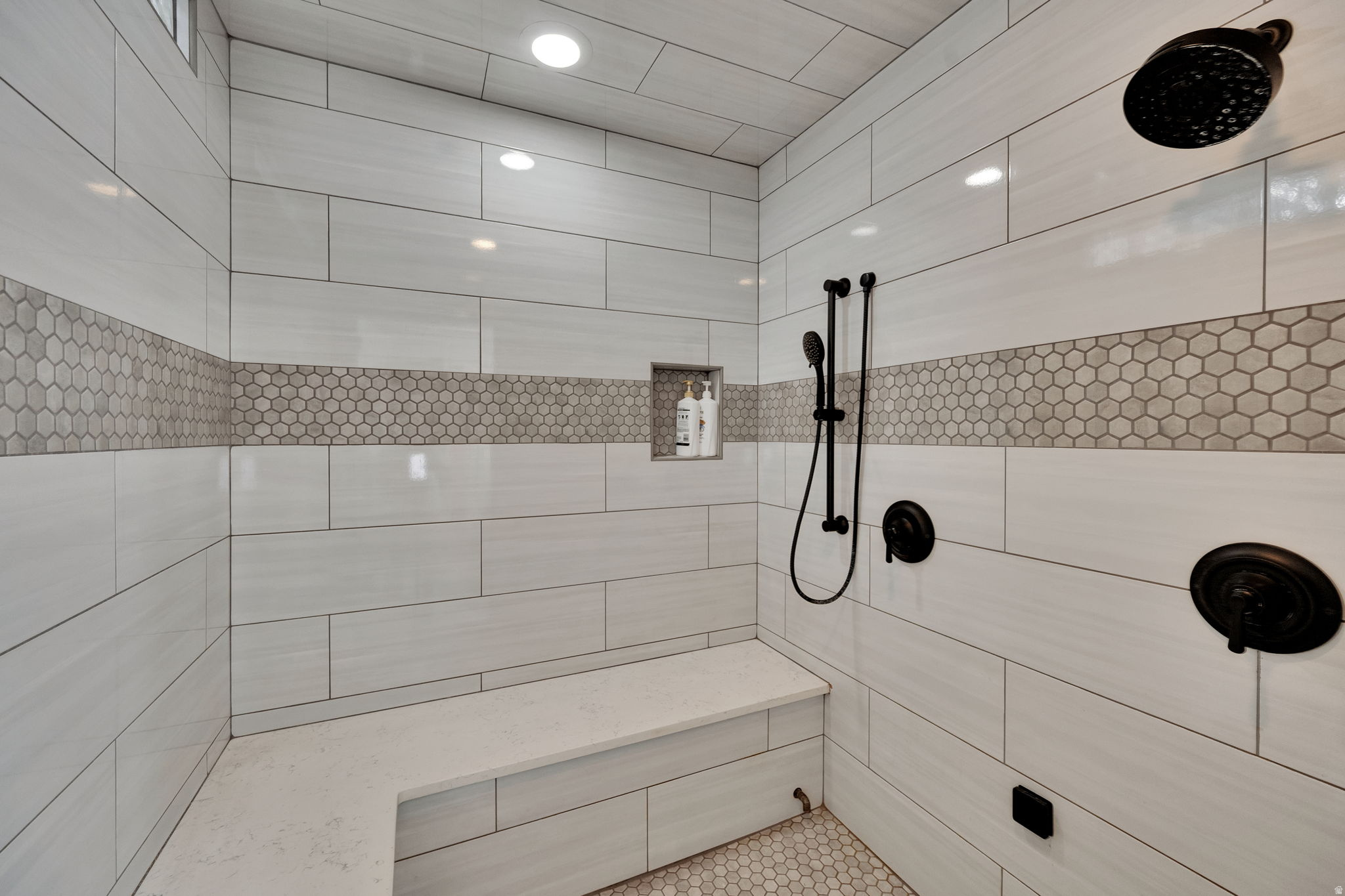 ROYAL MEADOWS ESTATE - Residential