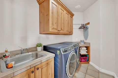 Tiny photo for 10257 S MCKINLEY PARK LN, South Jordan, UT 84095 (MLS # 2151021)