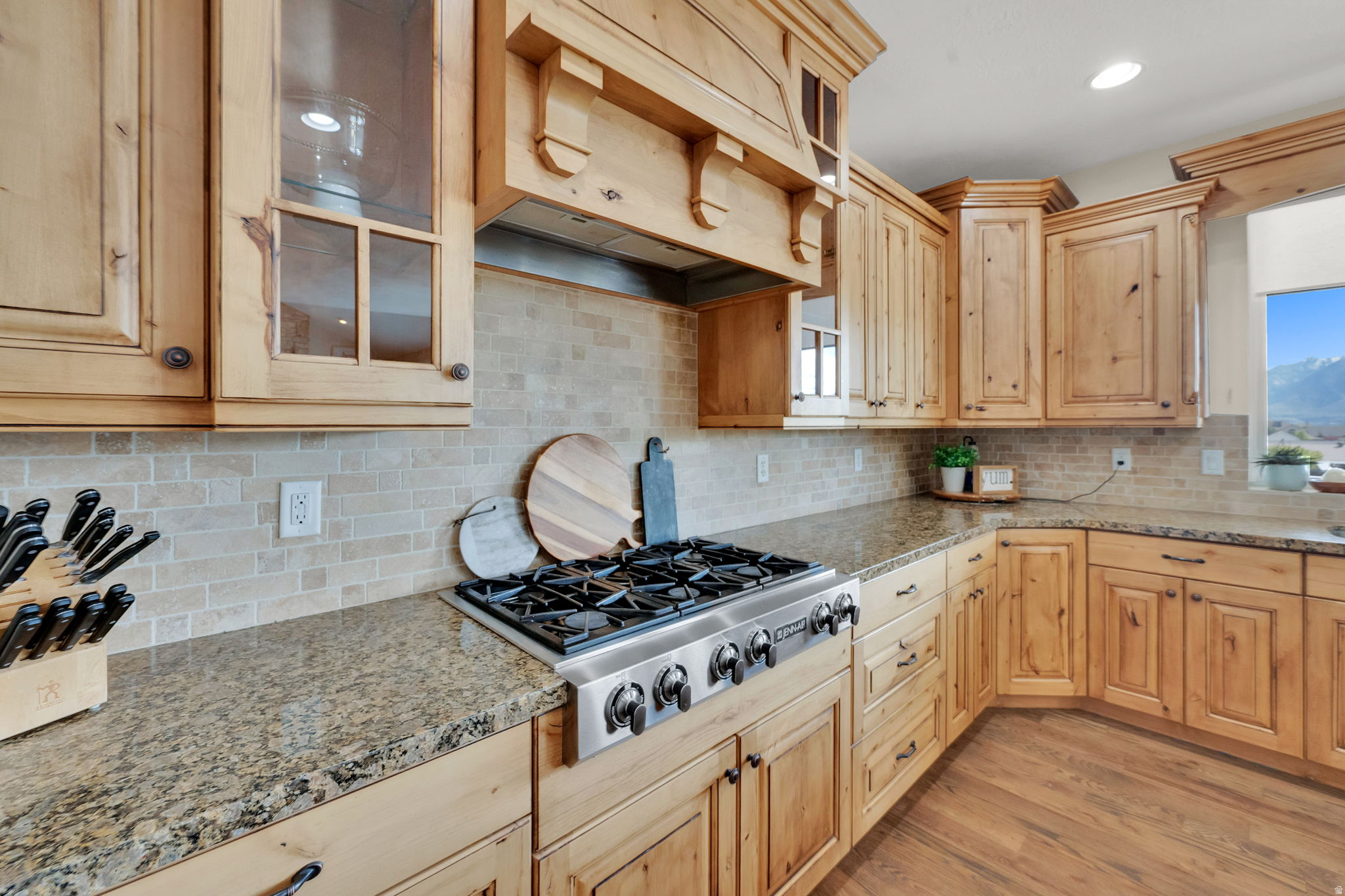 ROYAL MEADOWS ESTATE - Residential