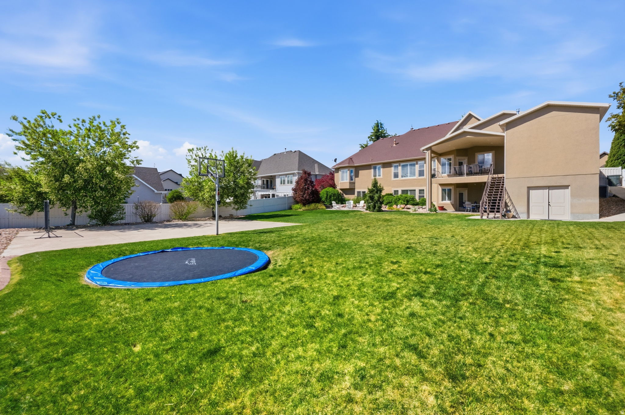 ROYAL MEADOWS ESTATE - Residential