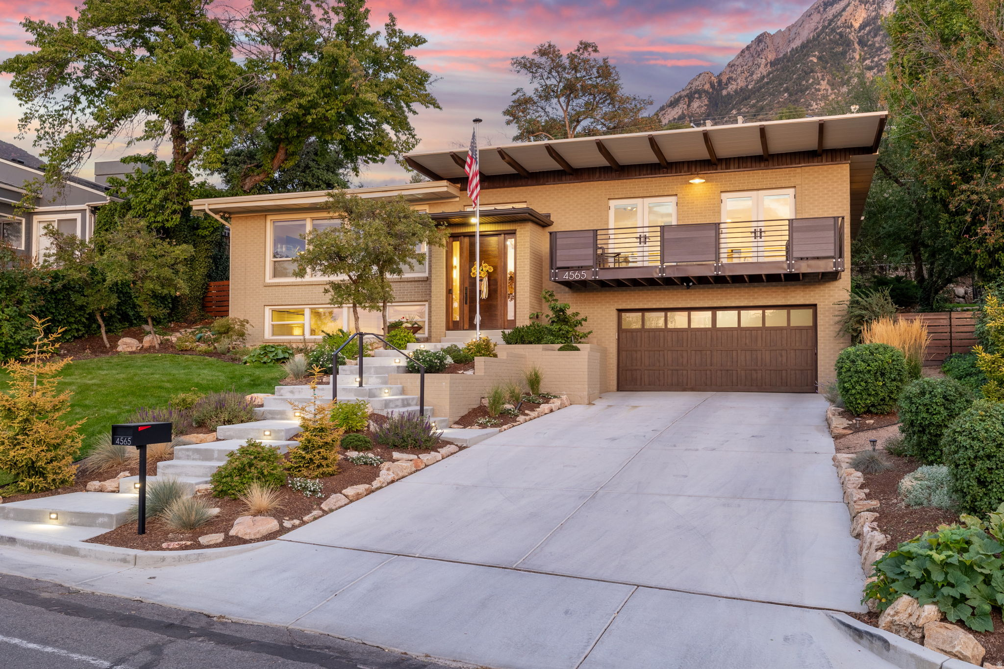 MT OLYMPUS HILLS - Residential