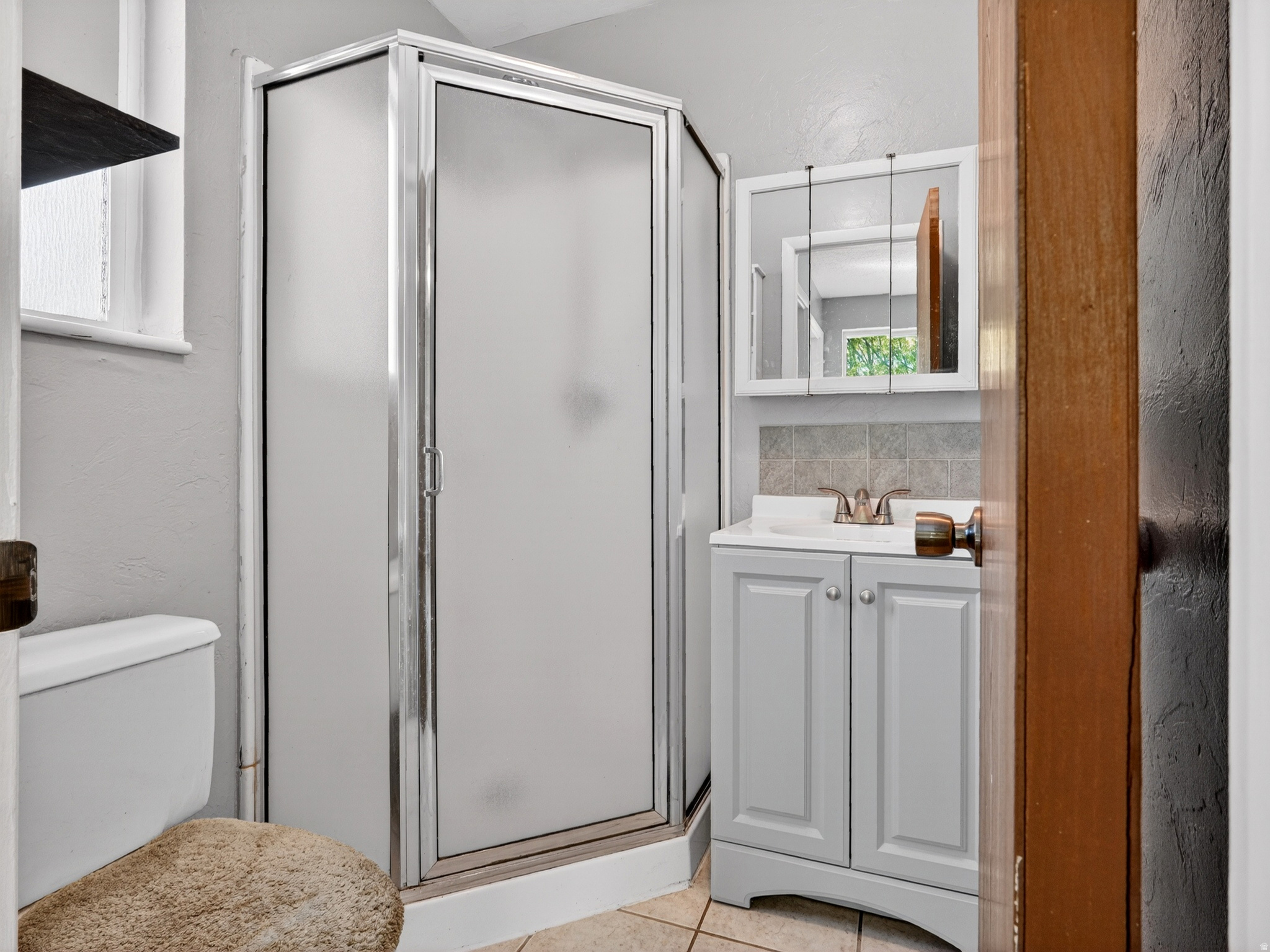 KNOWLES - Residential