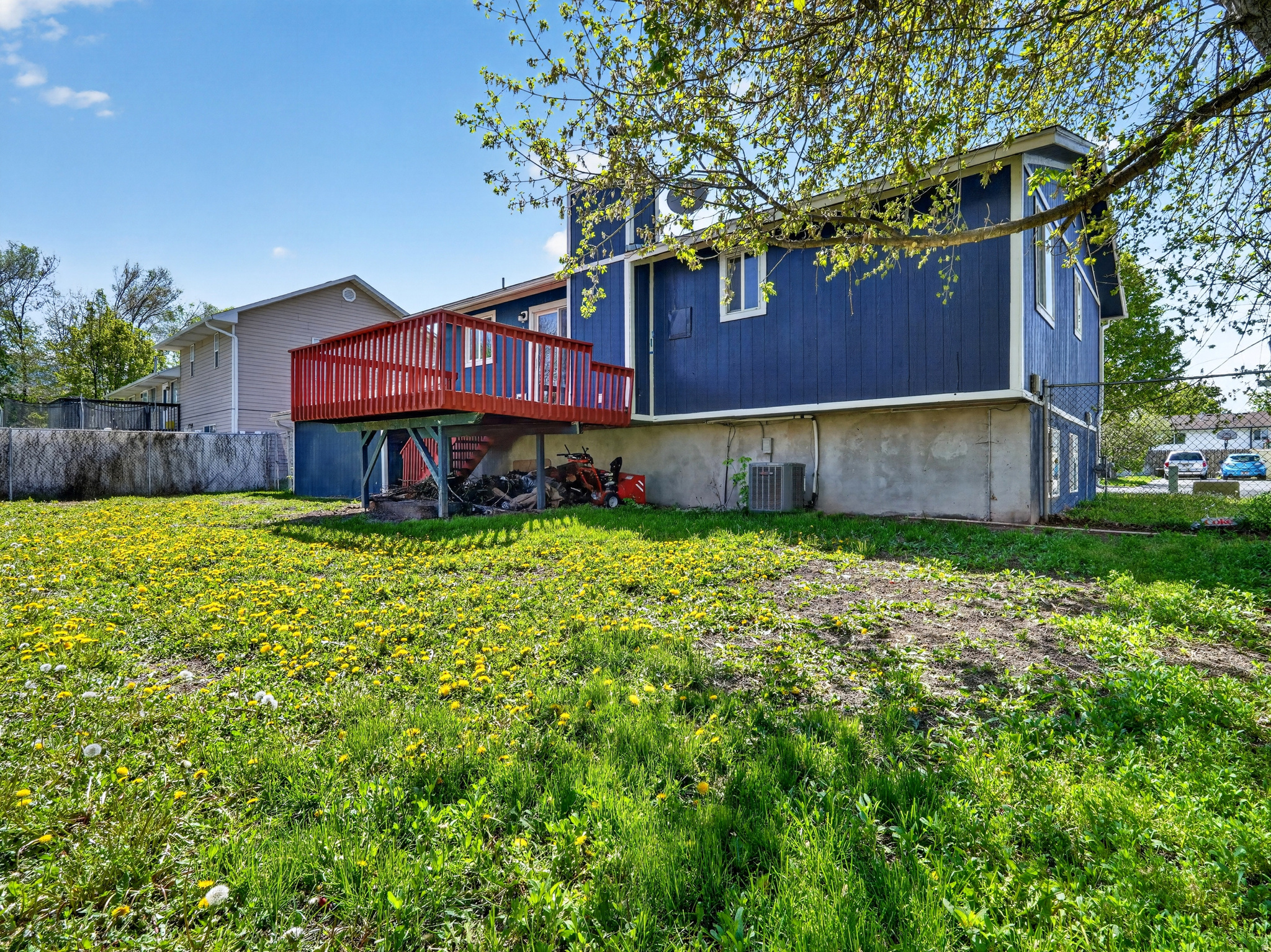 KNOWLES - Residential