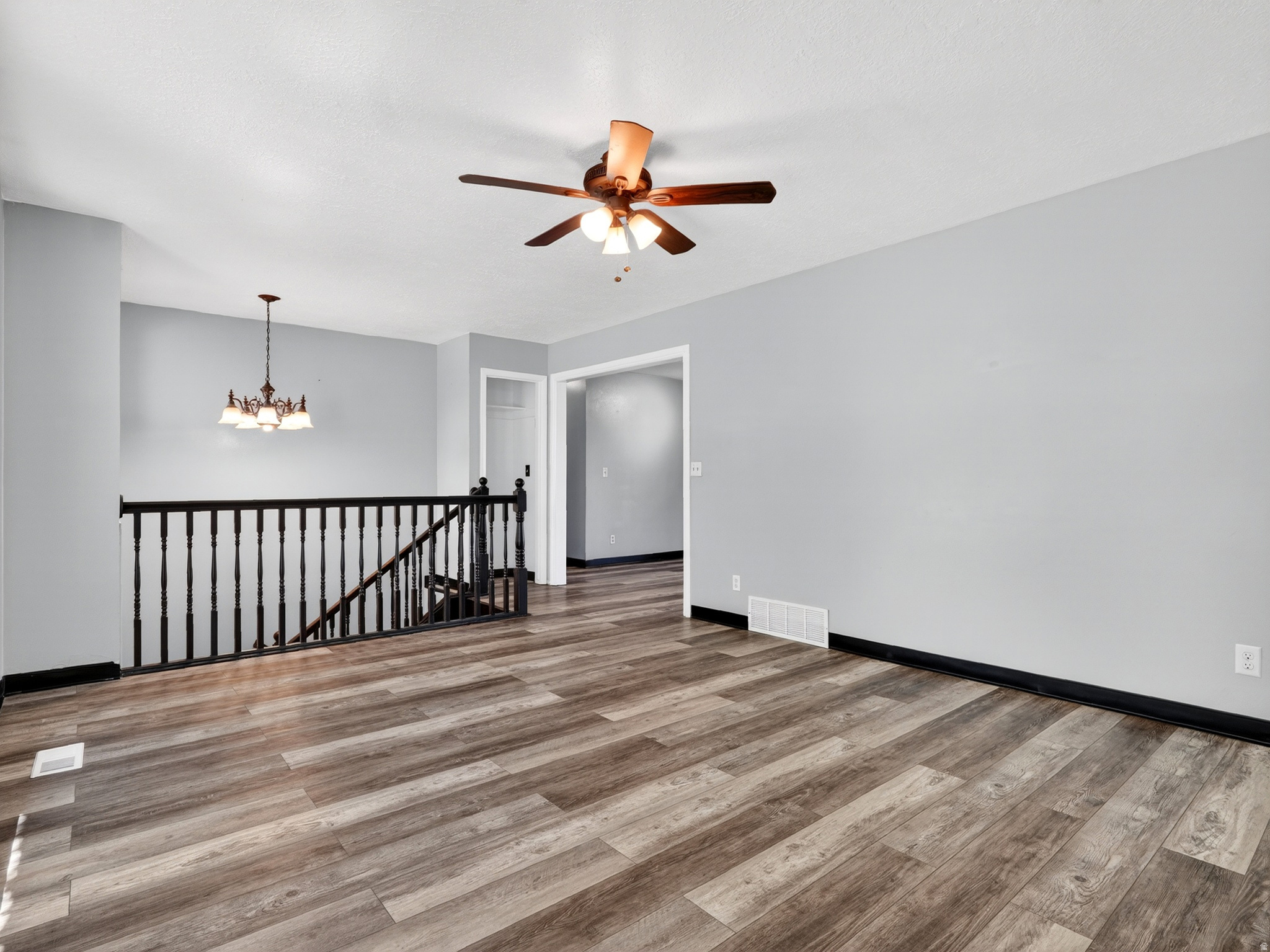 KNOWLES - Residential