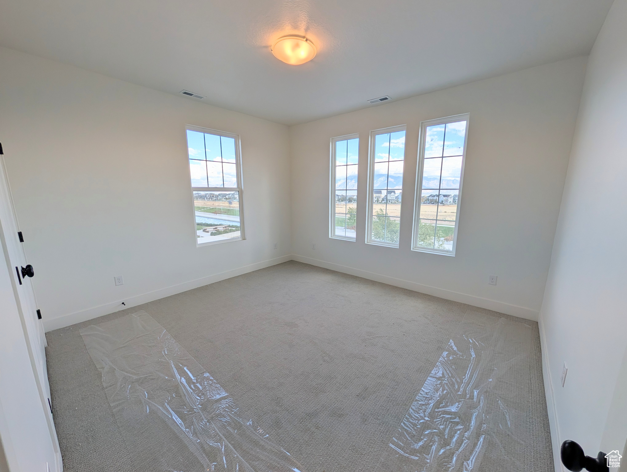 DAYBREAK - Residential Income