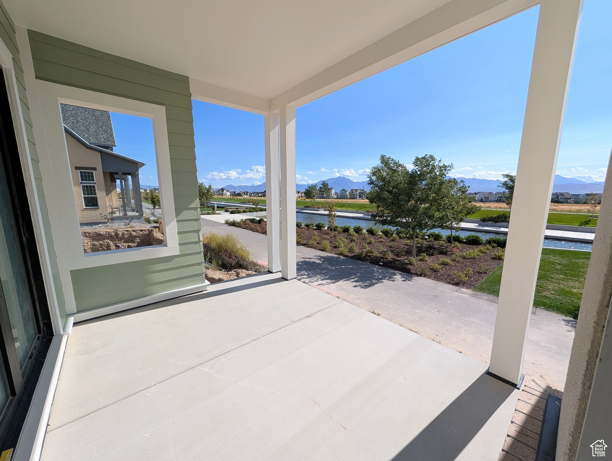 DAYBREAK - Residential Income