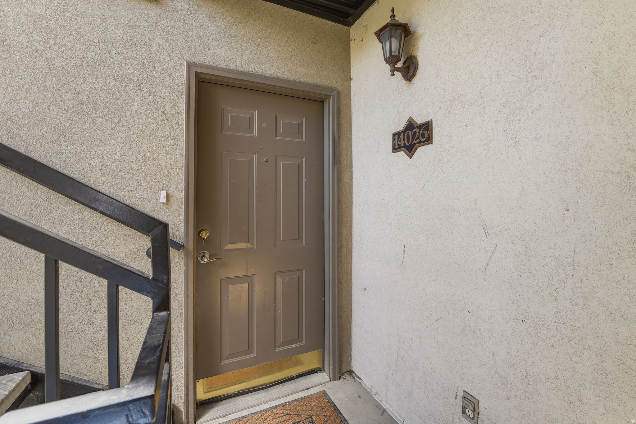 VINTAGE ON THE BLUFF - Residential