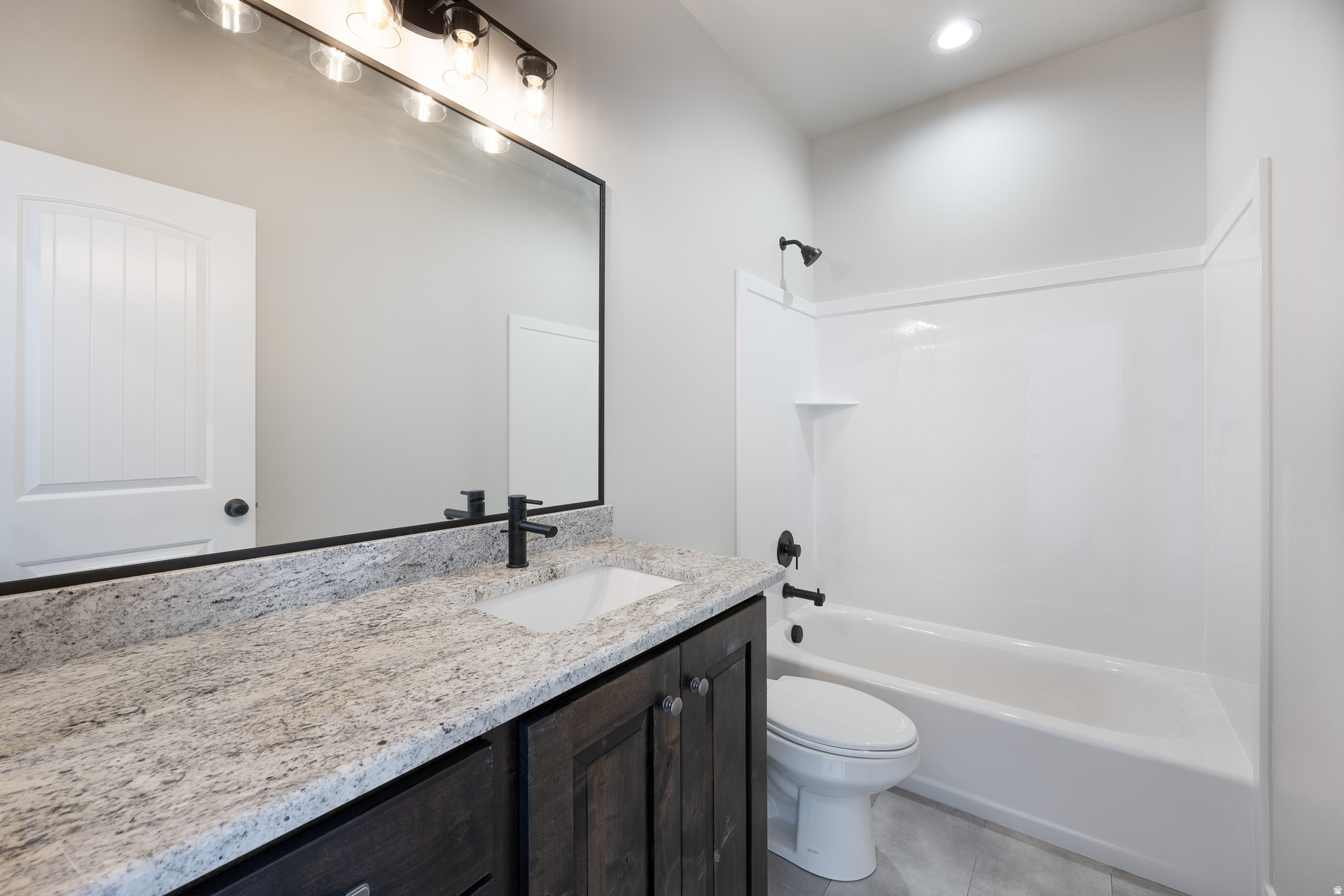 OAKRIDGE COVE - Residential