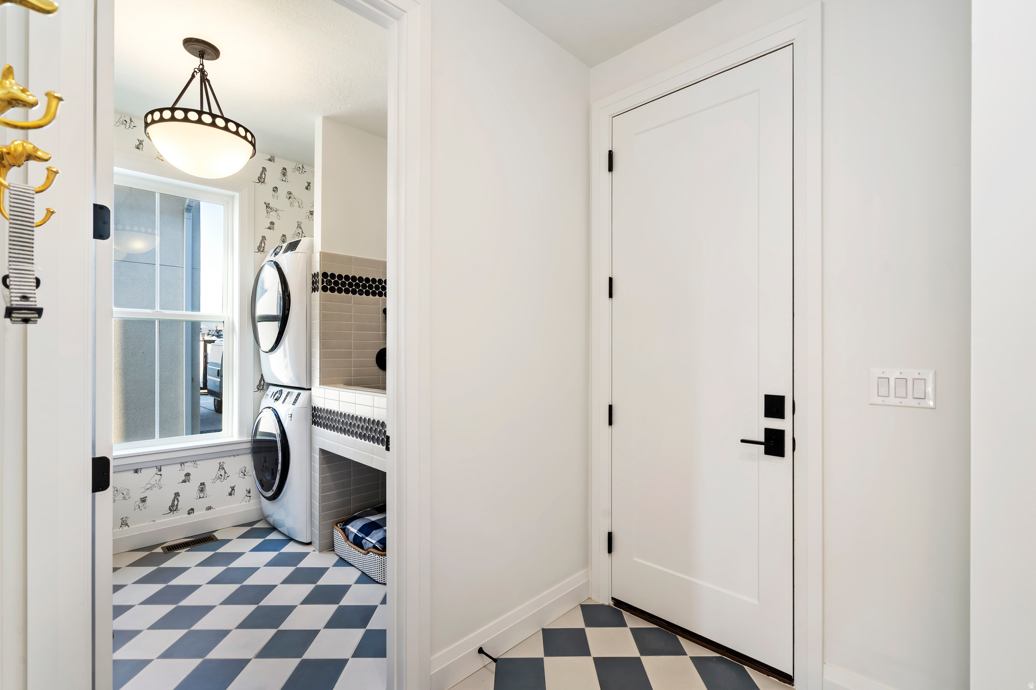 DAYBREAK - Residential