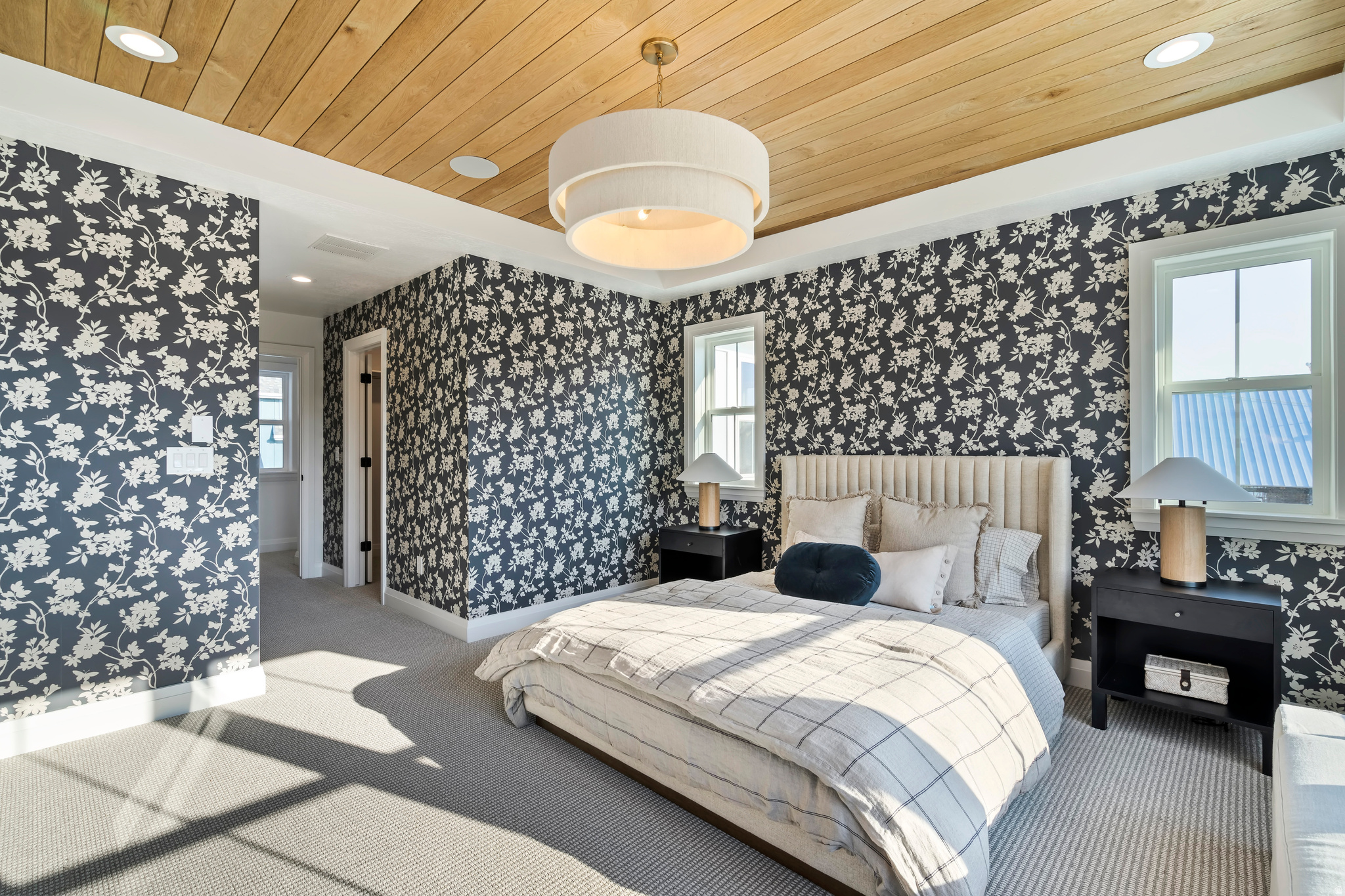 DAYBREAK - Residential