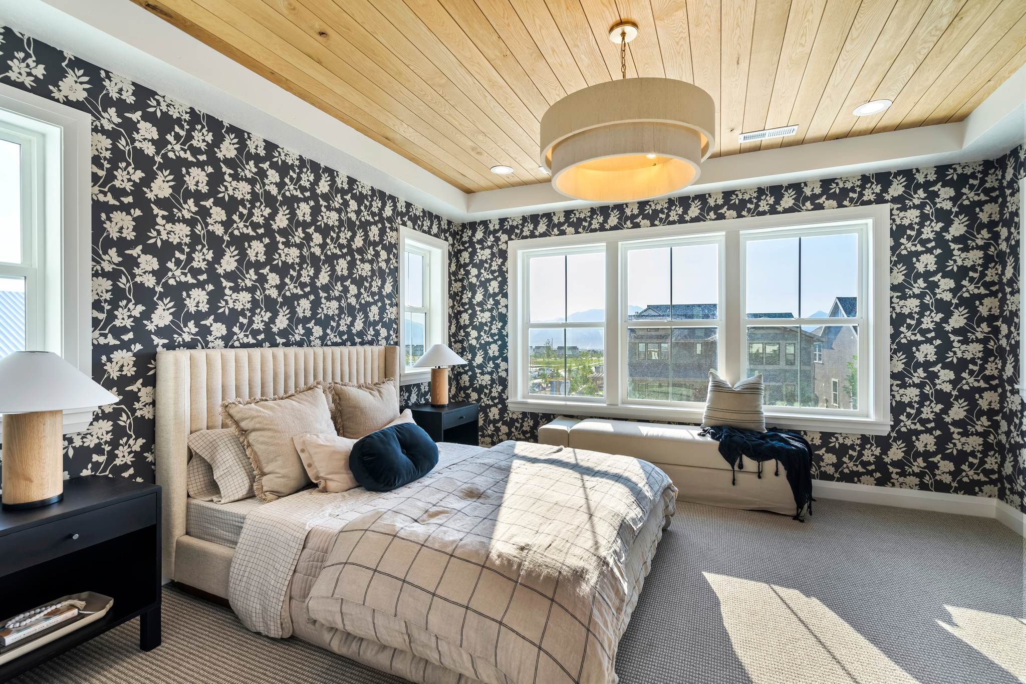 DAYBREAK - Residential