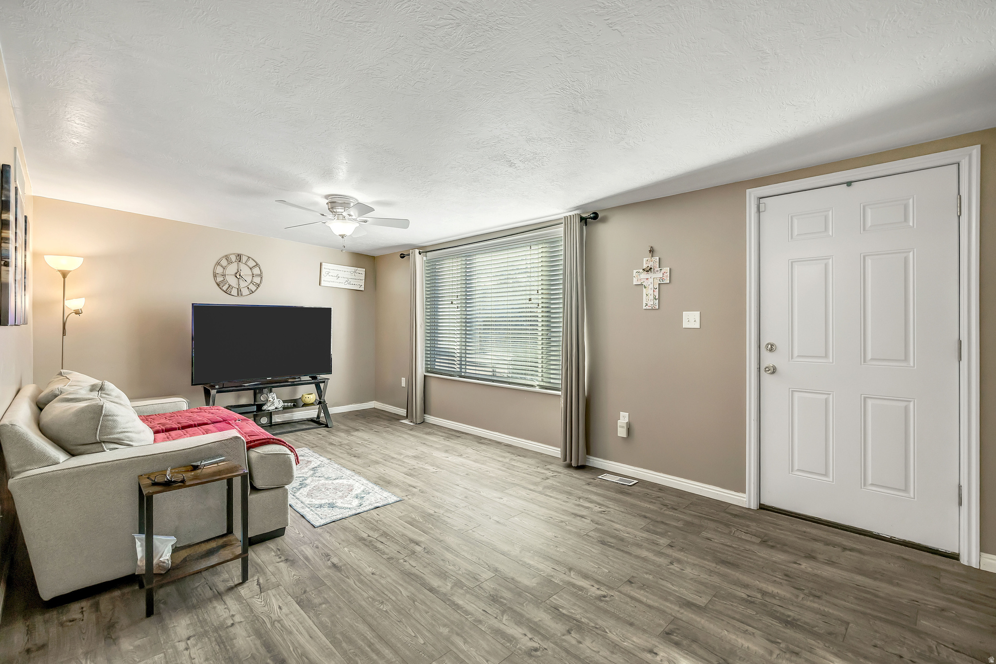 SUNNYVALE HEIGHTS - Residential