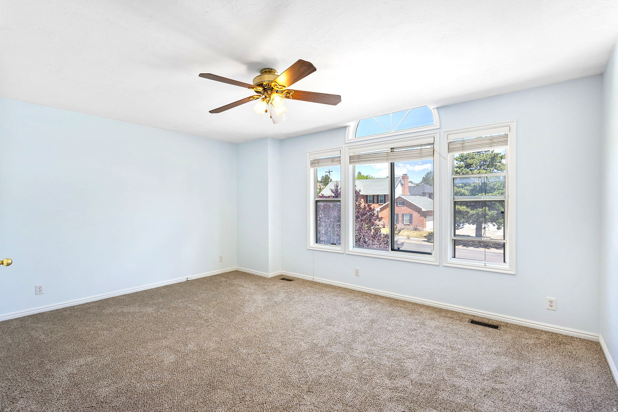 BIG WILLOW - Residential