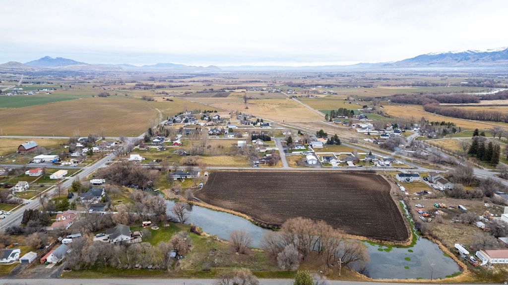 Photo of Wellsville, UT 84339 (MLS # 2127818)