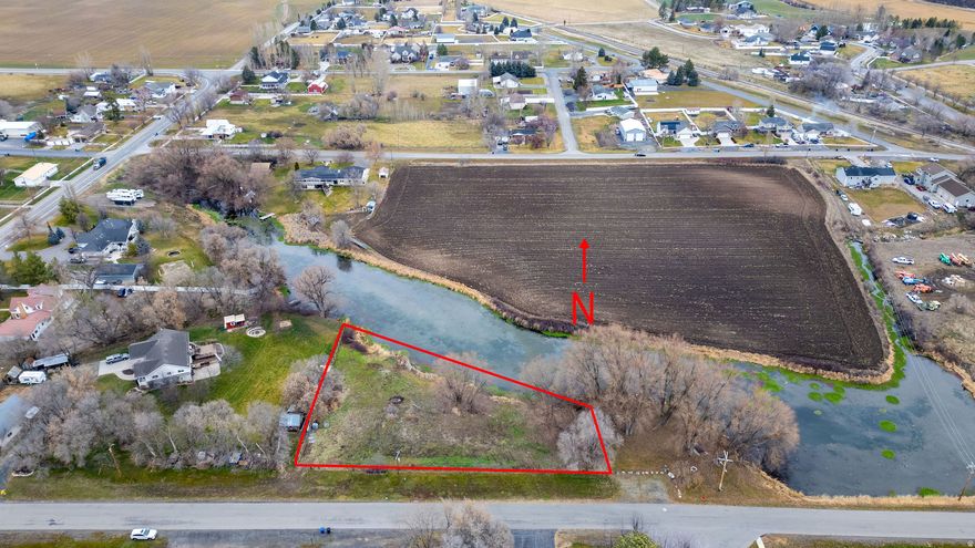 Looking for a place to build in Wellsville?  This .56 lot is located on 300 North with a water view in your backyard.  Utility connections are already there for you to build your dream home.  Call for more details.