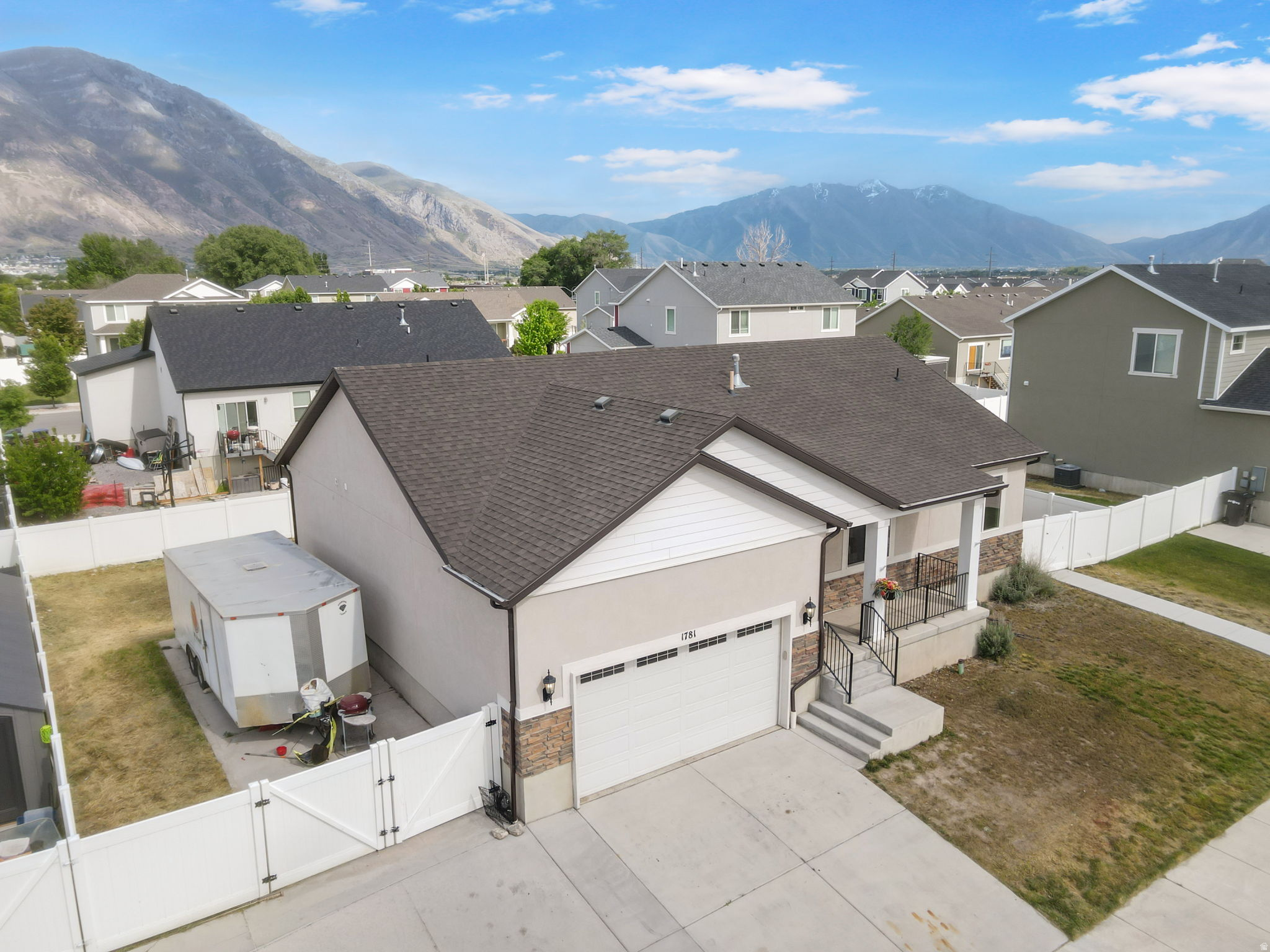 OSPREY POINT - Residential