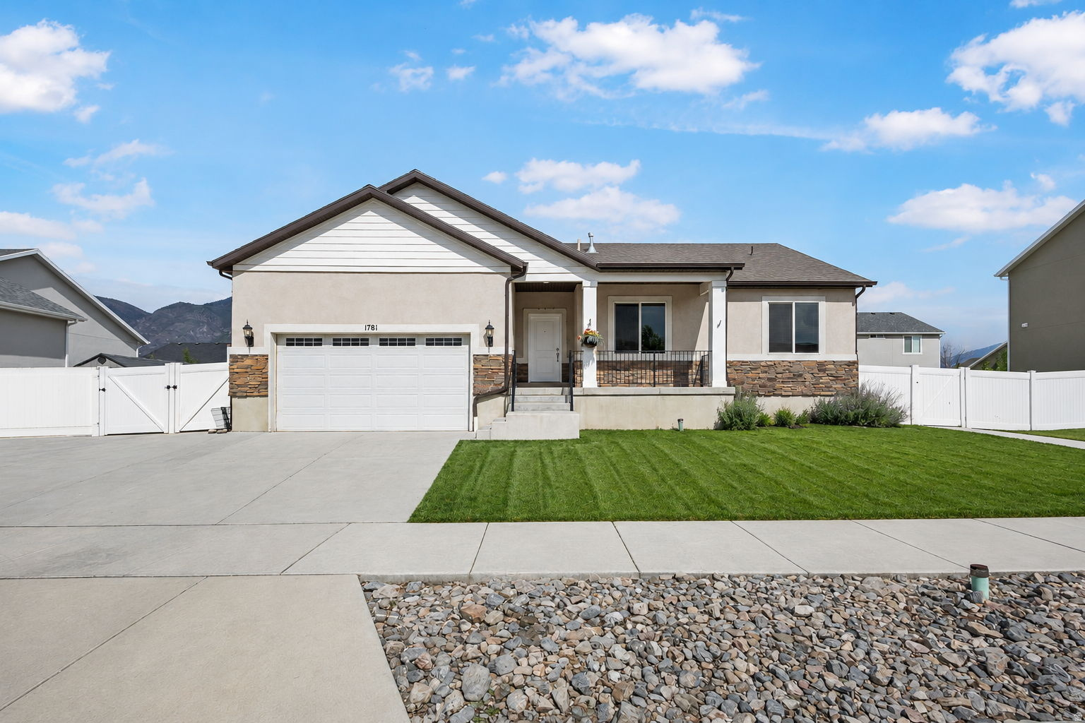 OSPREY POINT - Residential