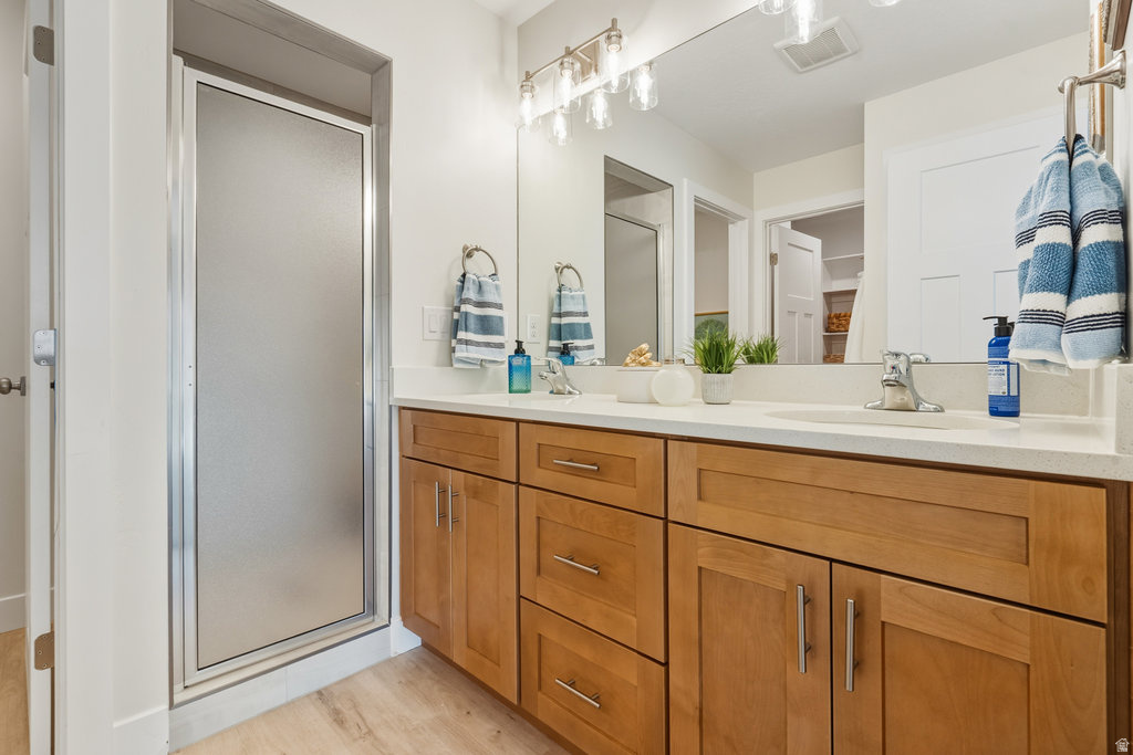 PETEENEET COVE - Residential Income