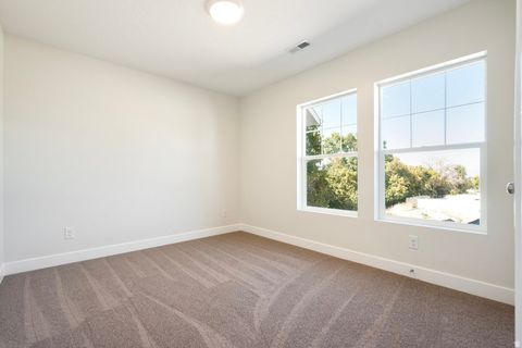 Tiny photo for 433 E 450 N, Payson, UT 84651 (MLS # 2122641)