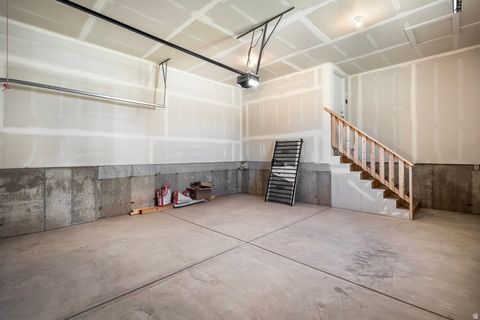 Tiny photo for 433 E 450 N, Payson, UT 84651 (MLS # 2122641)