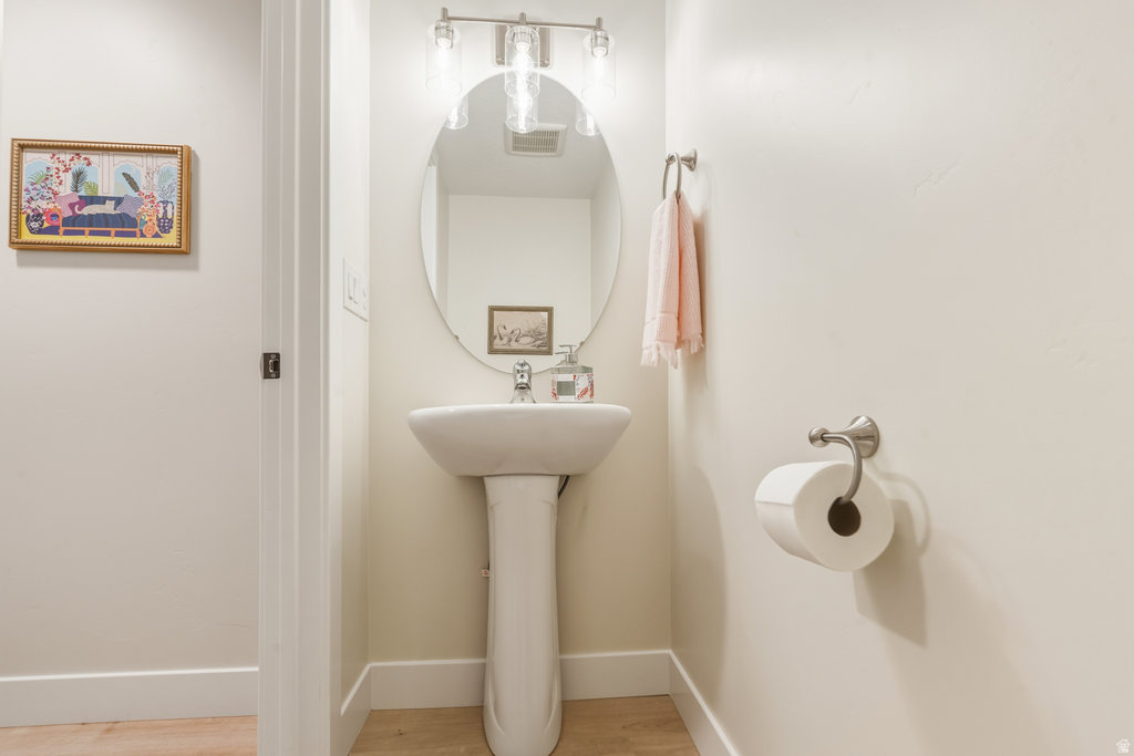 PETEENEET COVE - Residential Income