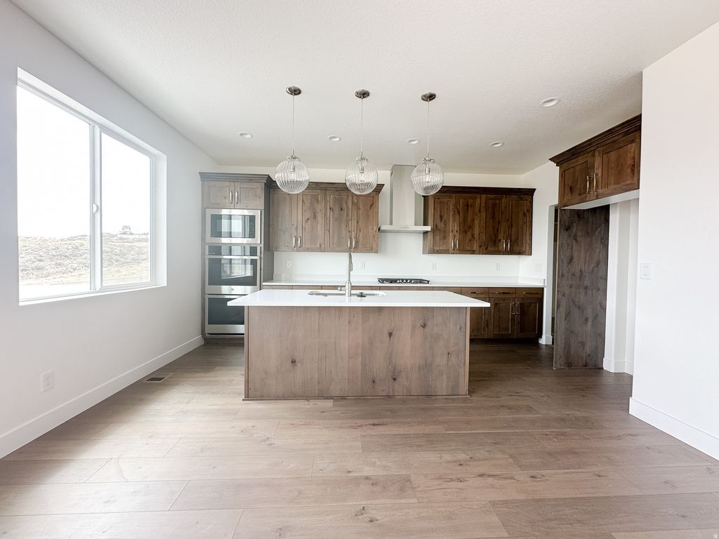 Photo of 1524 S LUKAS LN, Saratoga Springs, UT 84045 (MLS # 2131144)