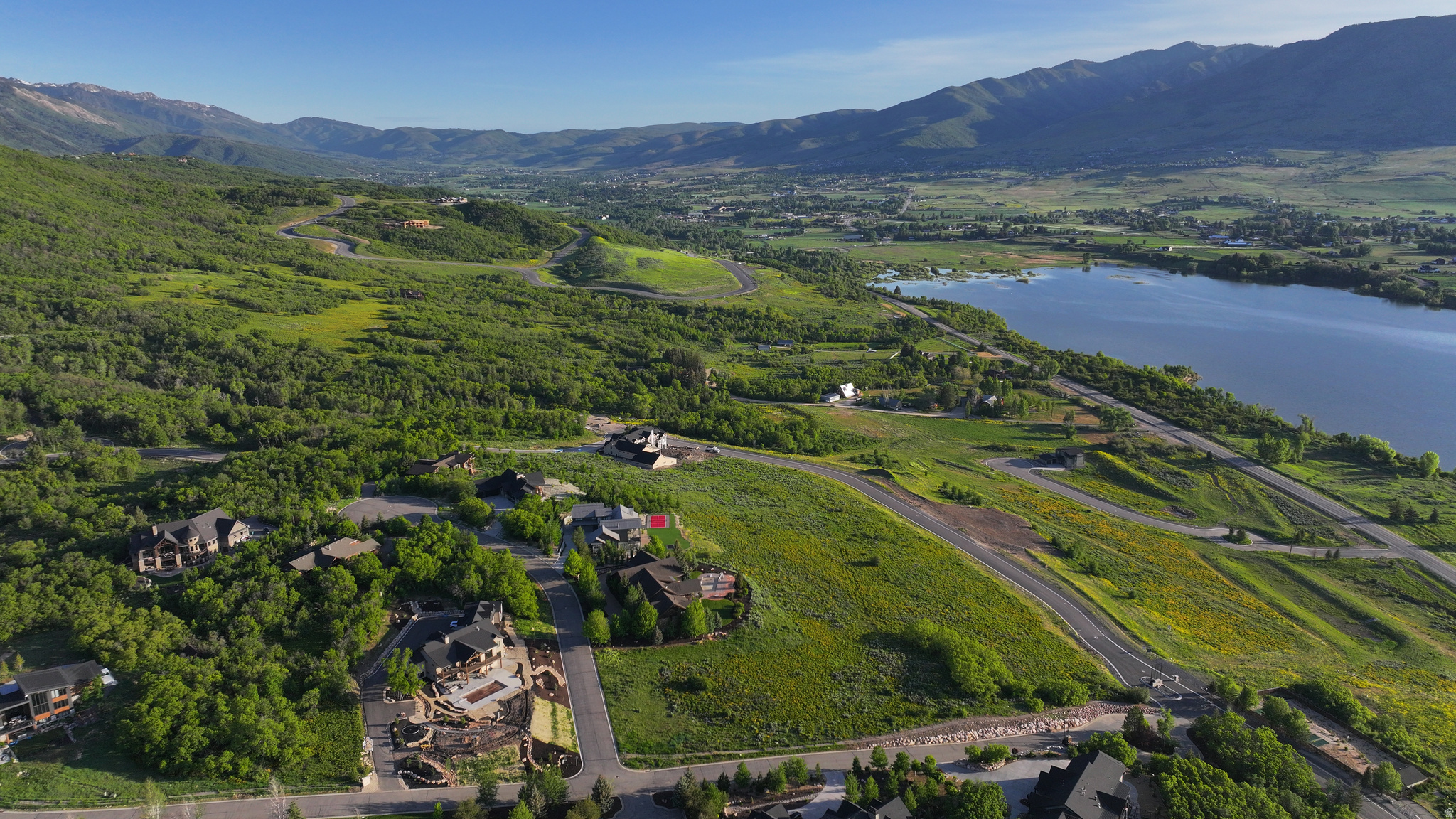 PINEVIEW OVERLOOK - Land