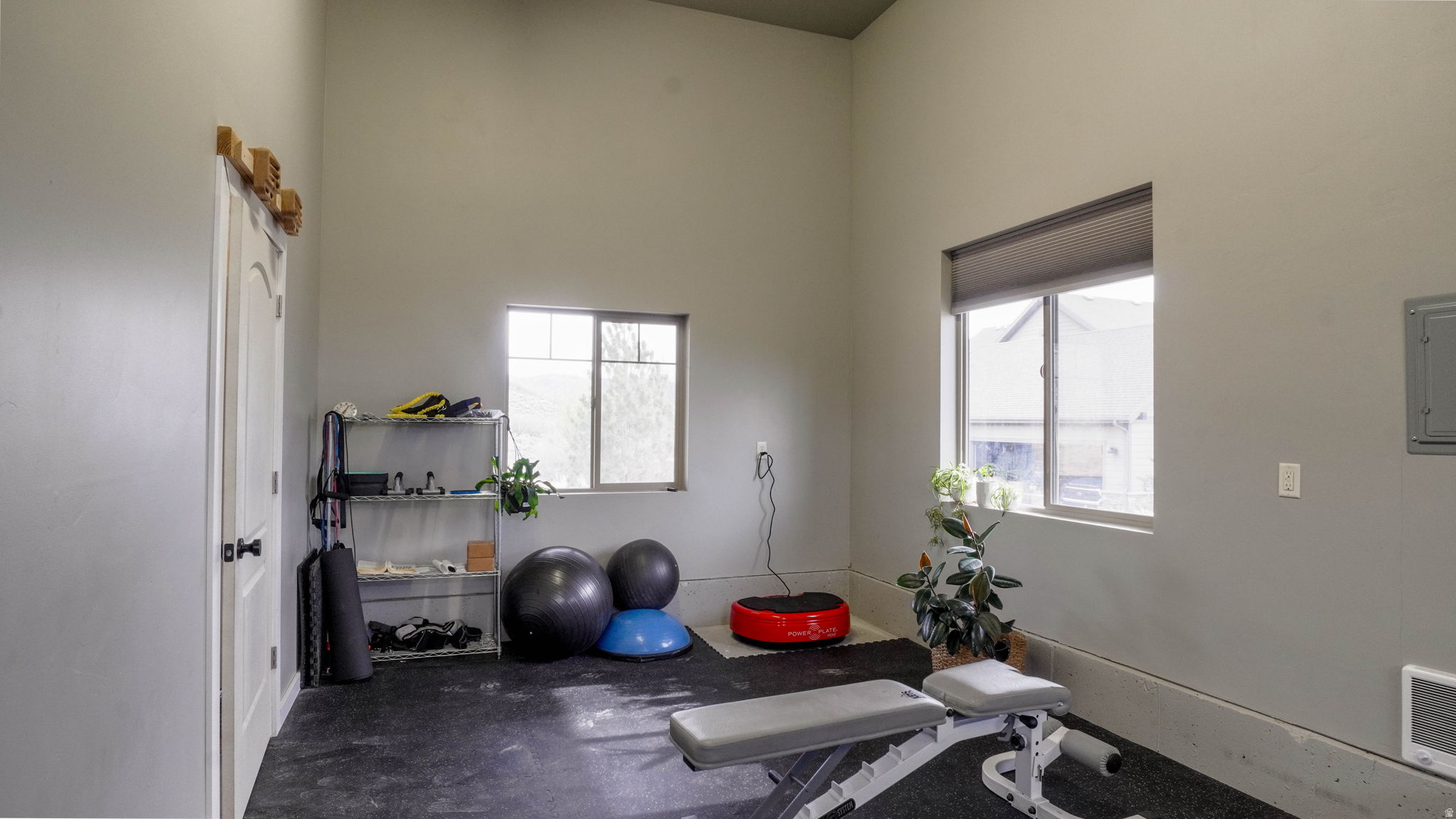 GREENERHILLS - Residential