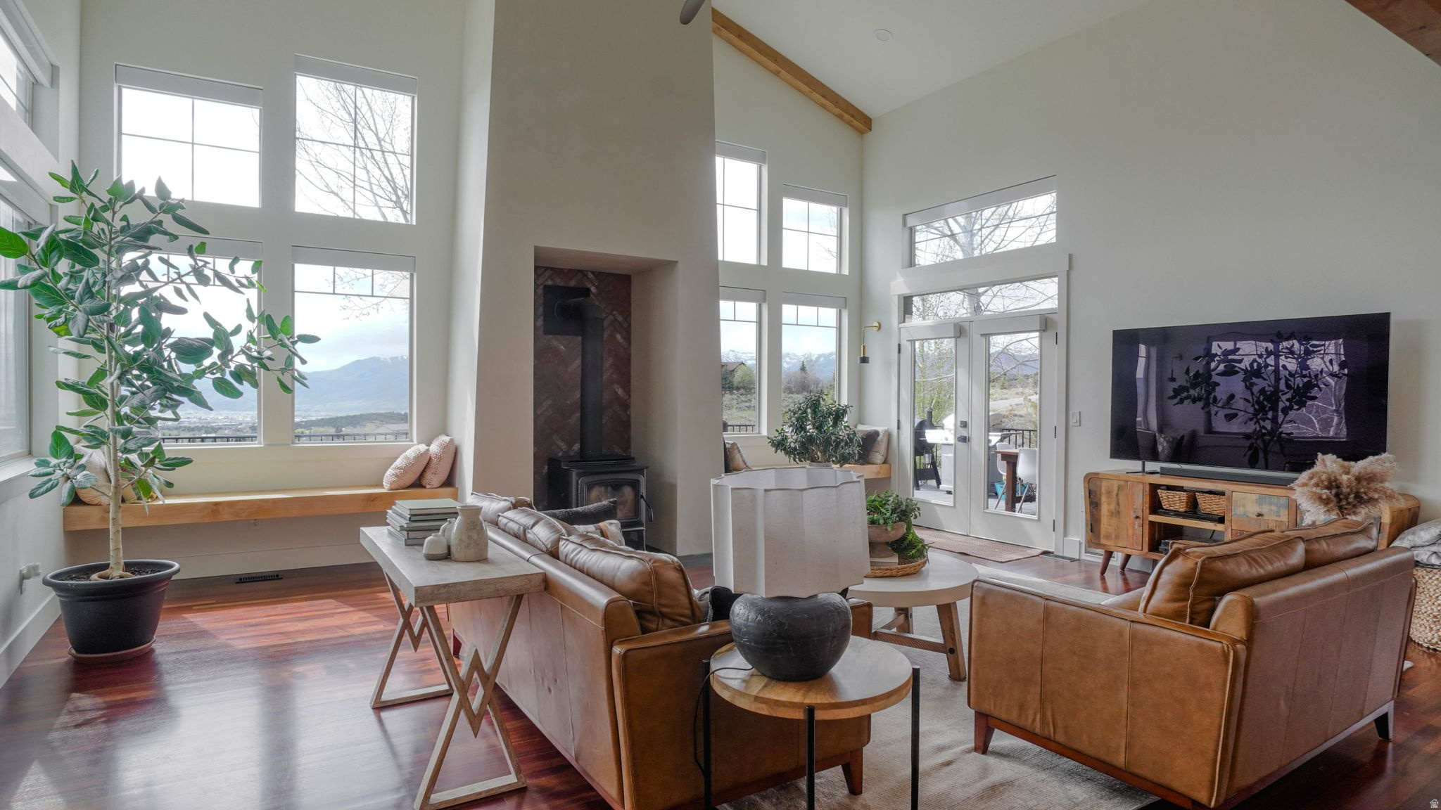 GREENERHILLS - Residential