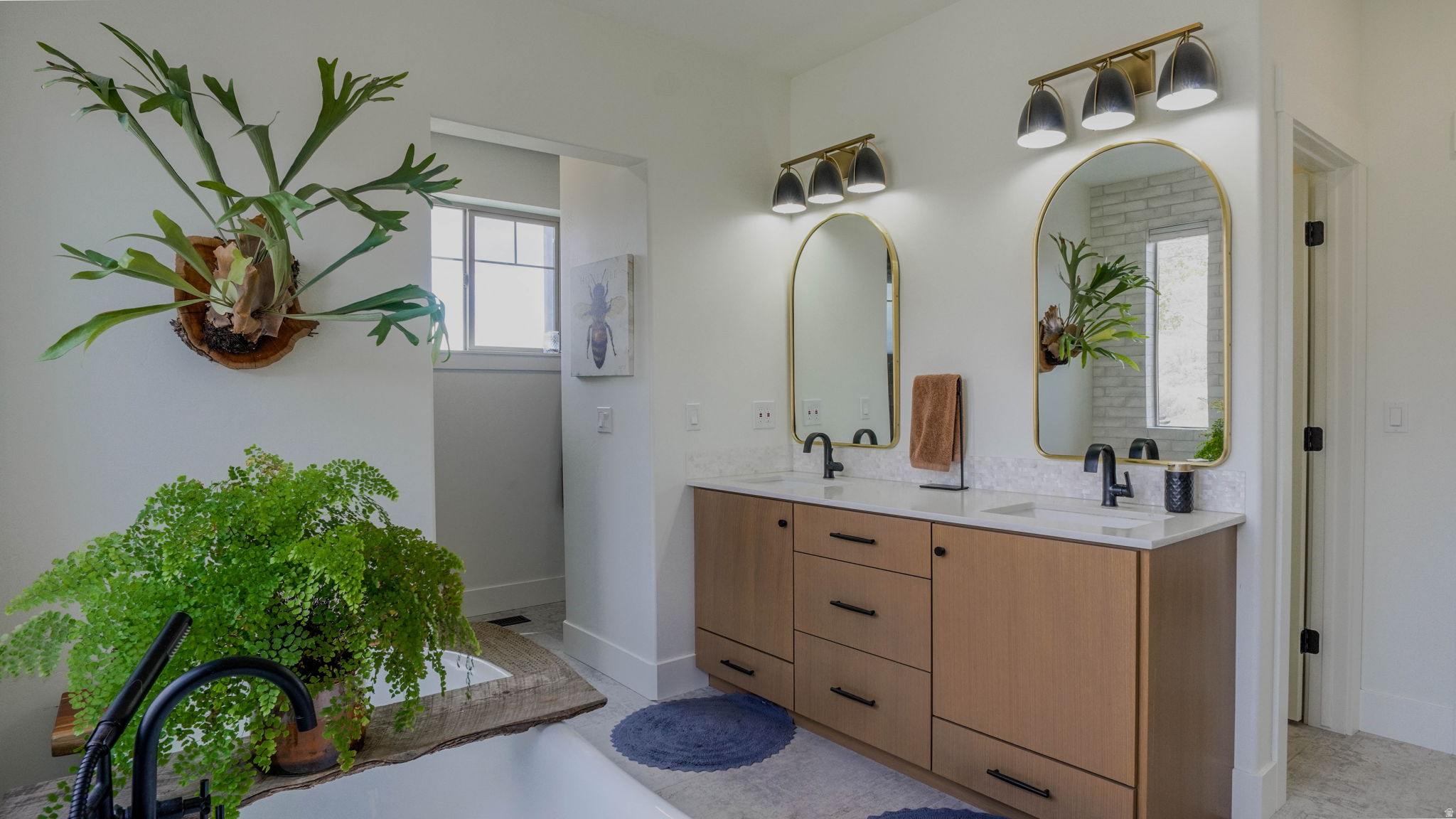 GREENERHILLS - Residential