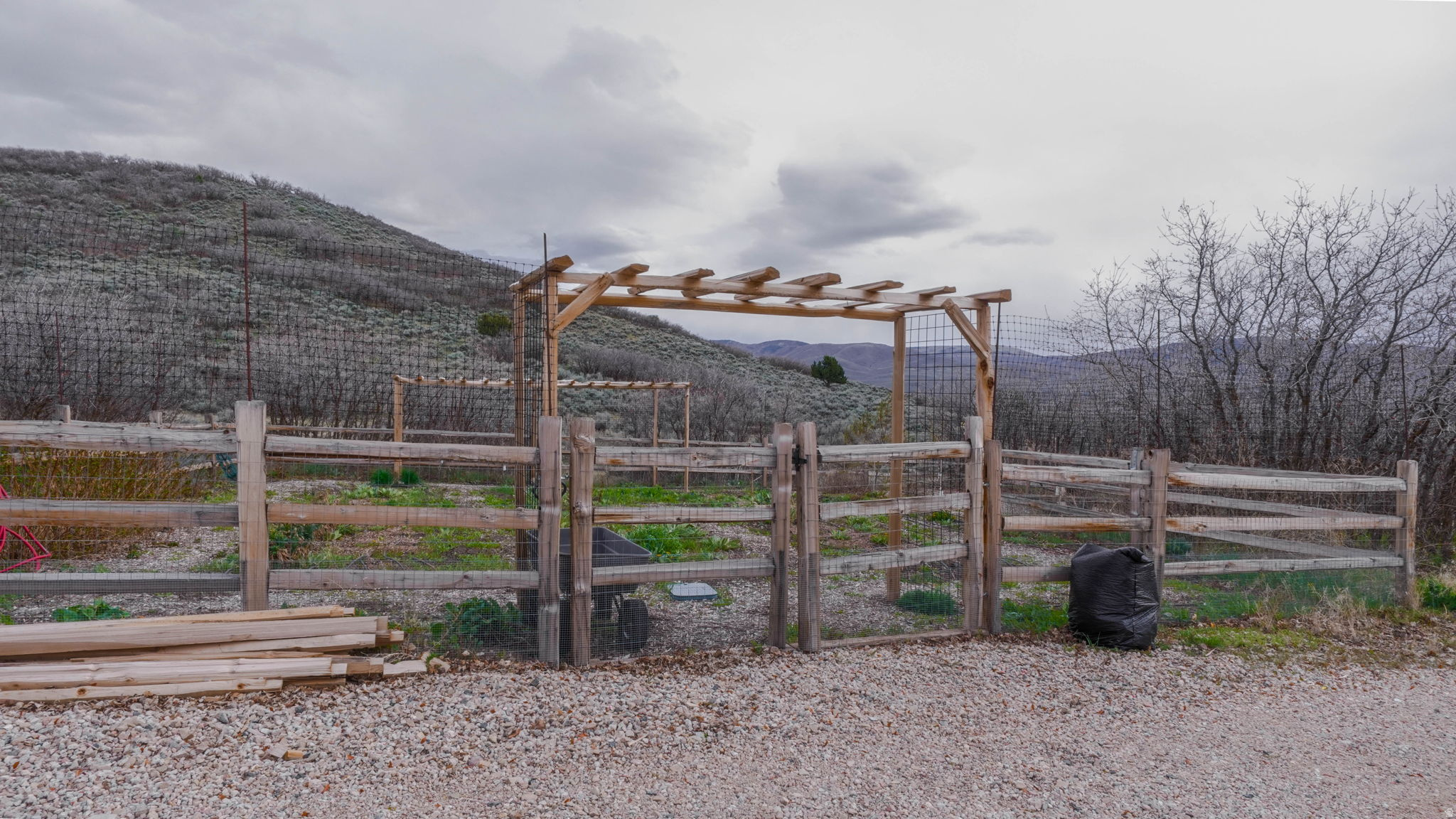 GREENERHILLS - Residential