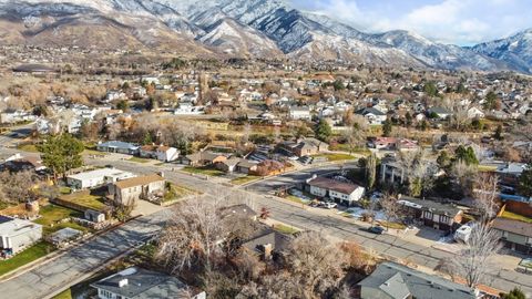 Tiny photo for 796 NANCY DR, South Ogden, UT 84403 (MLS # 2126067)