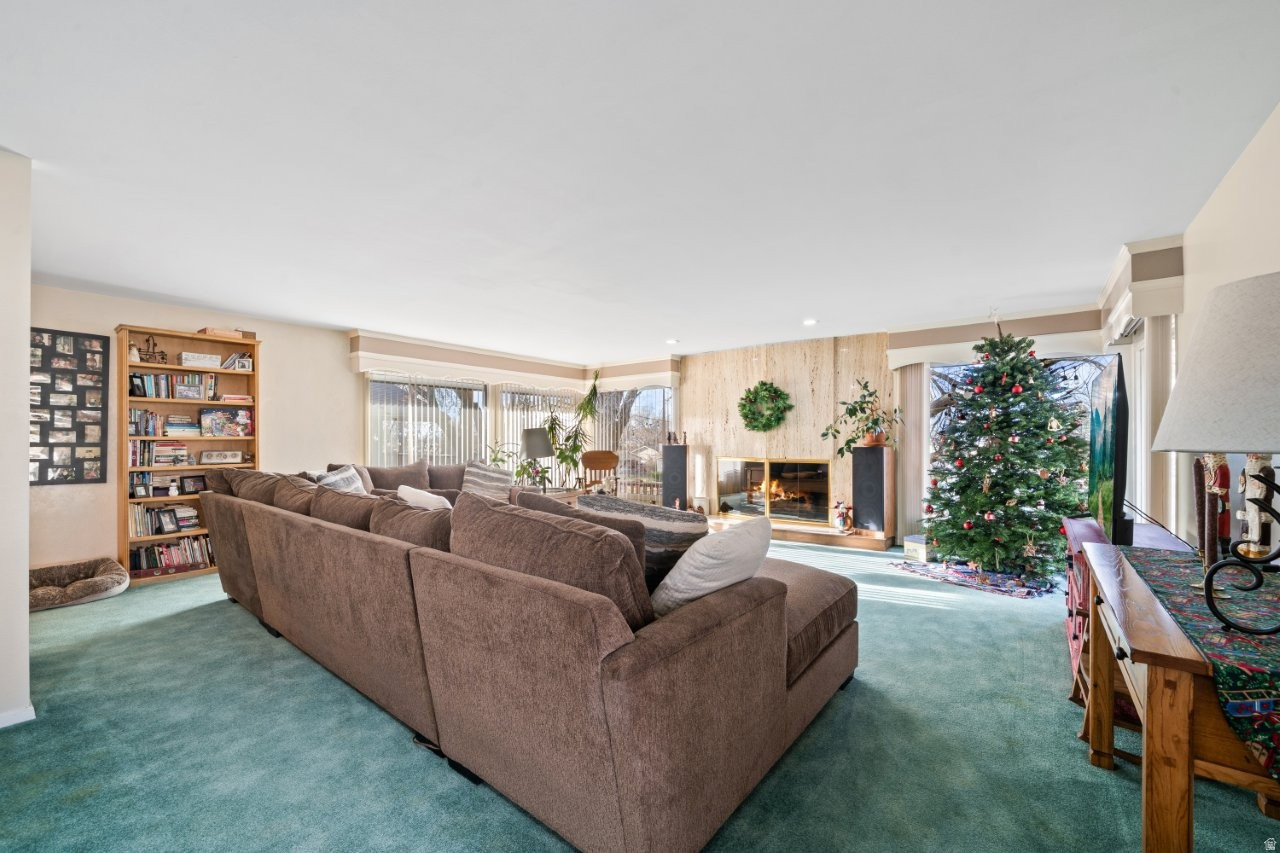 SOUTH HEIGHTS - Residential