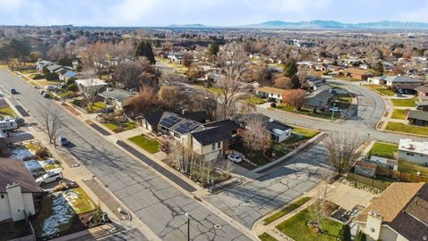 Tiny photo for 796 NANCY DR, South Ogden, UT 84403 (MLS # 2126067)