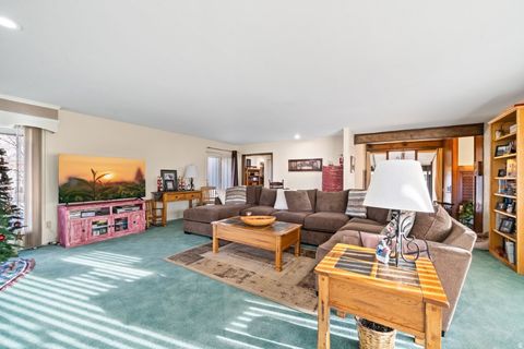 Tiny photo for 796 NANCY DR, South Ogden, UT 84403 (MLS # 2126067)
