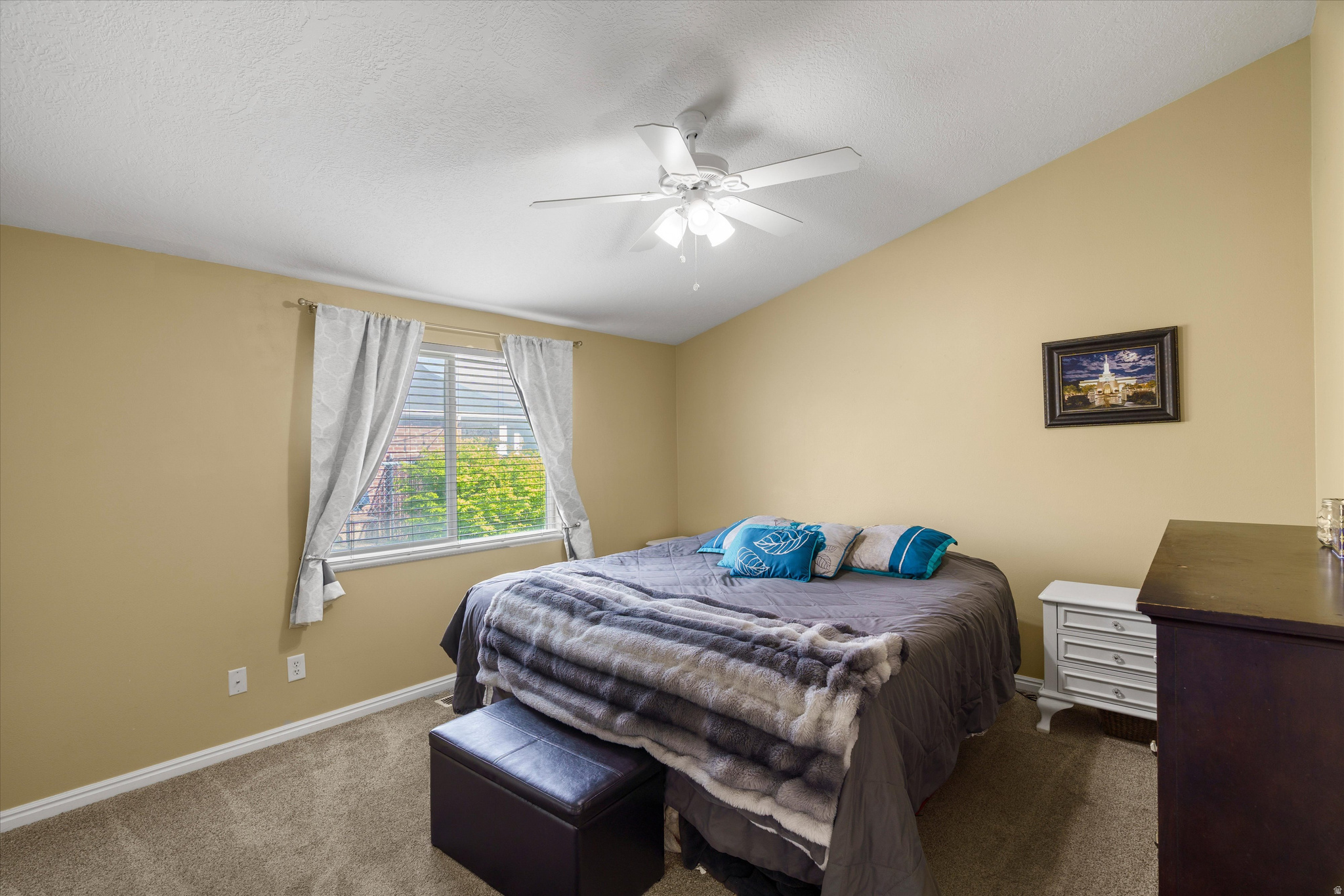 ABBIE COURT - Residential