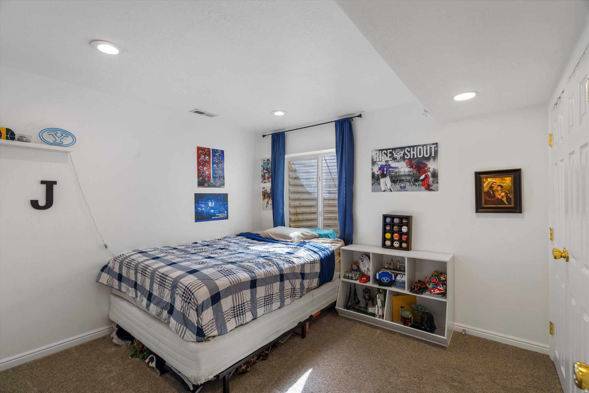 ABBIE COURT - Residential