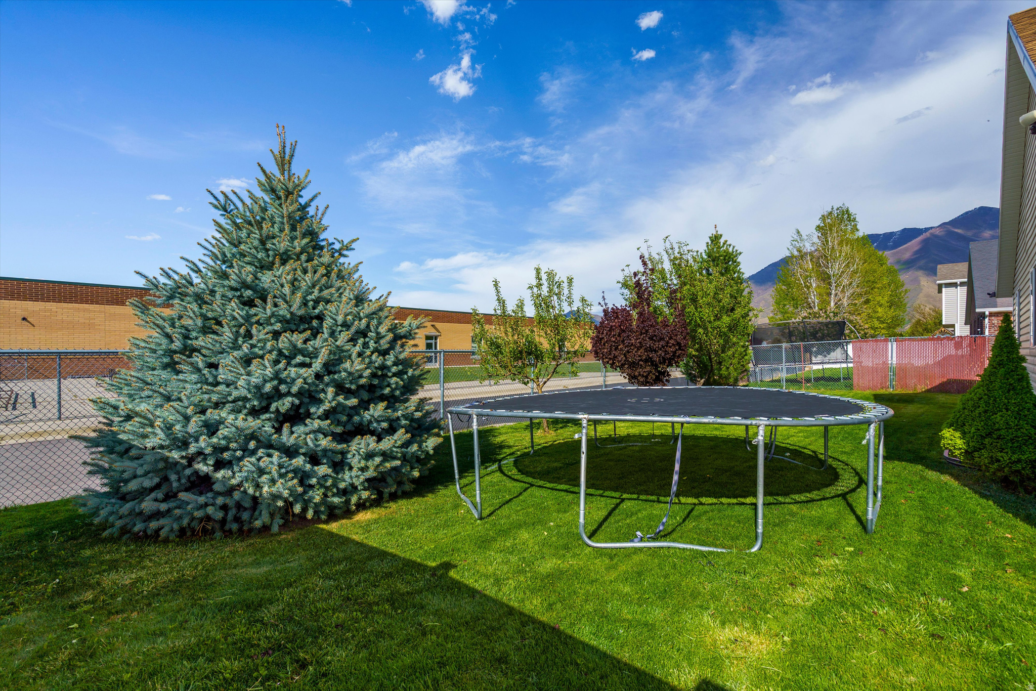 ABBIE COURT - Residential