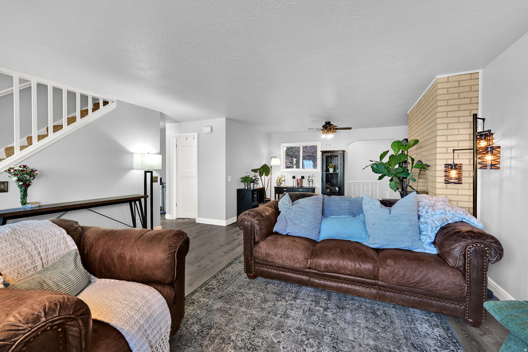 FOREST HILLS - Residential