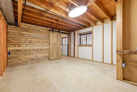 Tiny photo for 632 E 3550 S, Bountiful, UT 84010 (MLS # 2172191)
