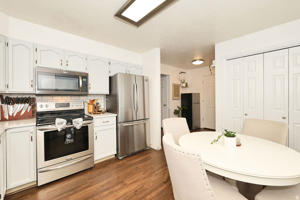 TIMPVIEW VILLAGE - Residential