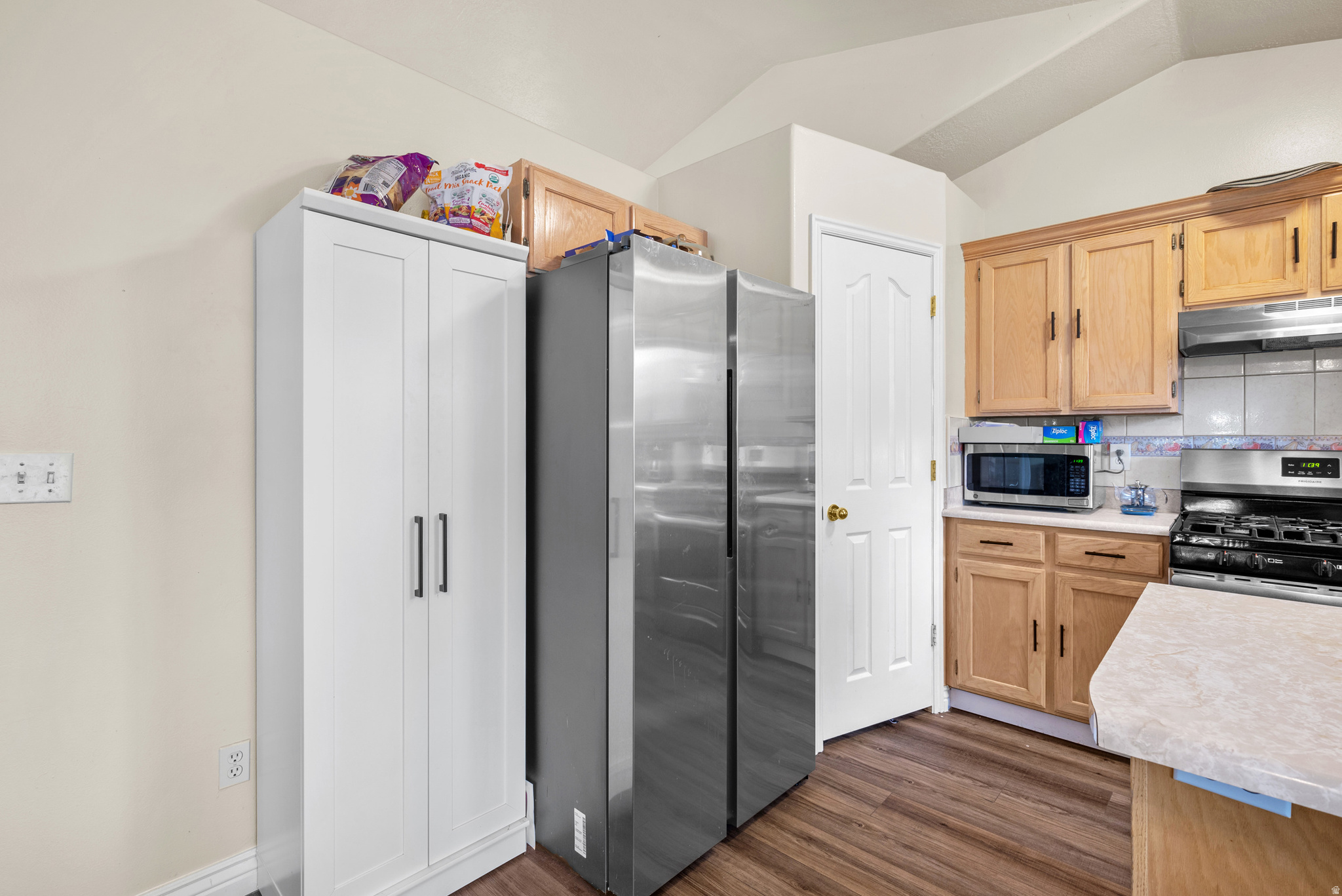 RED PINE ESTATES - Residential